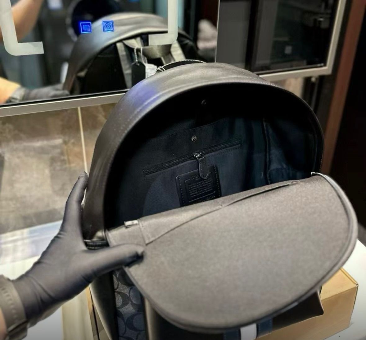 First Copy Backpacks Coach - Image 3