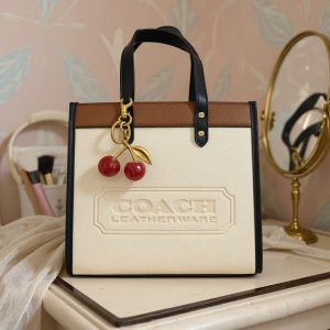 First Copy Handbag COACH FIELD Tote WITH COACH BRANDED BOX